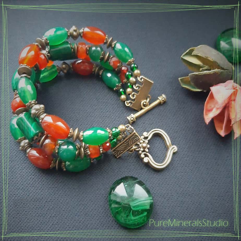 Bracelet made of Chrysoprase, Carnelian and Malachite